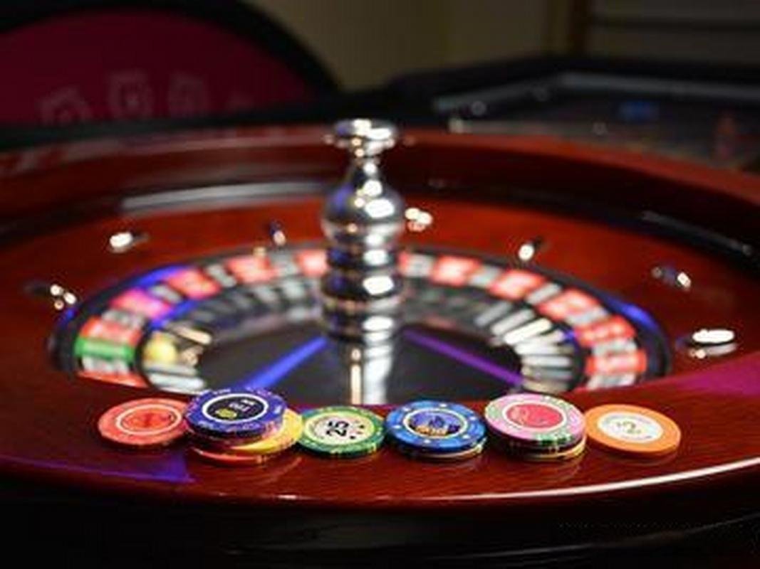 Philippine English interface design on slot machine platform